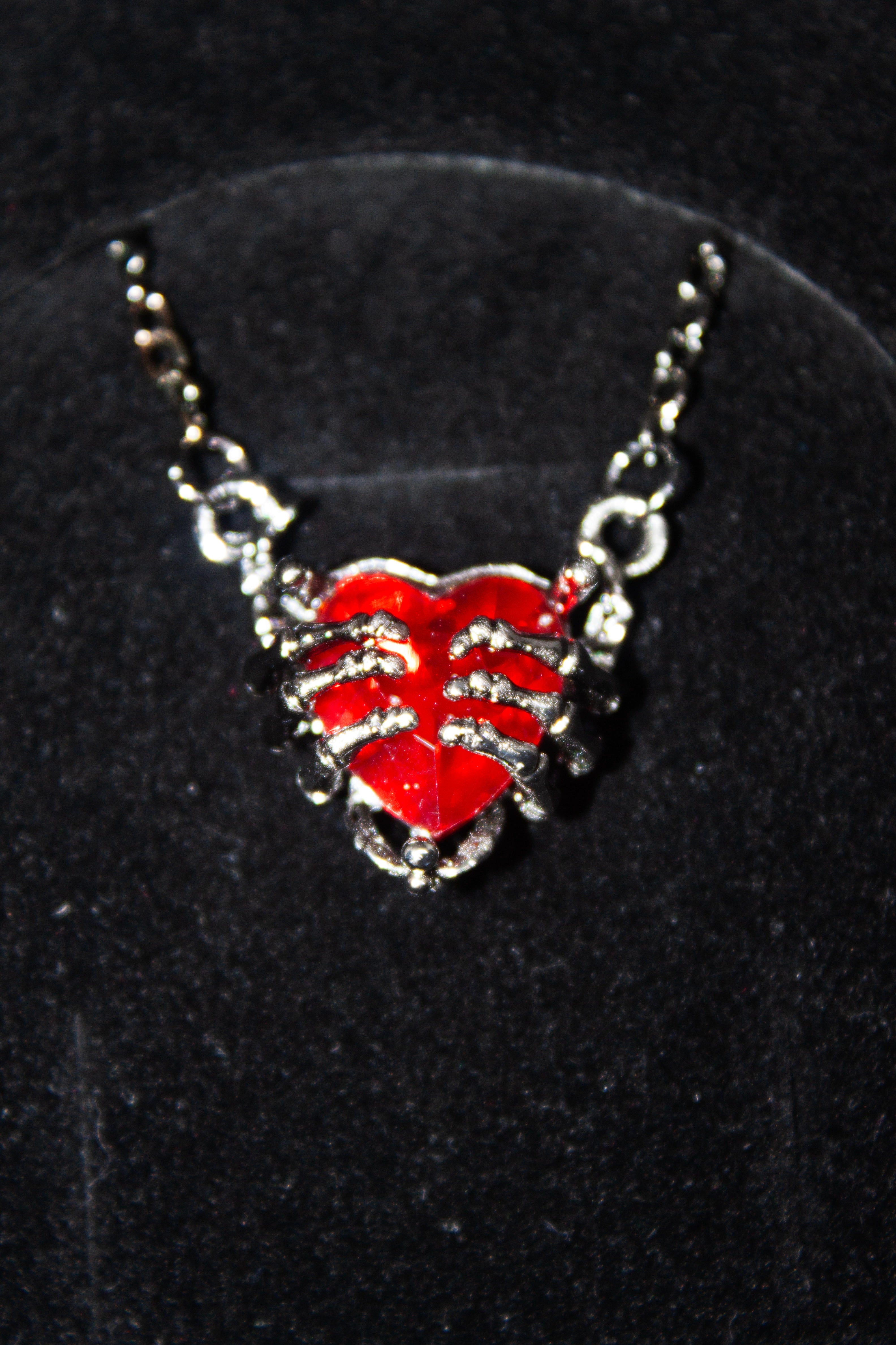 Kızıl Merhamet Kolye